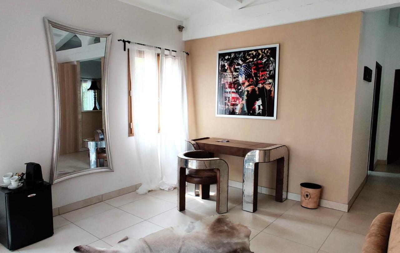Maison Prestige Saint Tropez By Roberto Geissini กรีโมด์ ภายนอก รูปภาพ